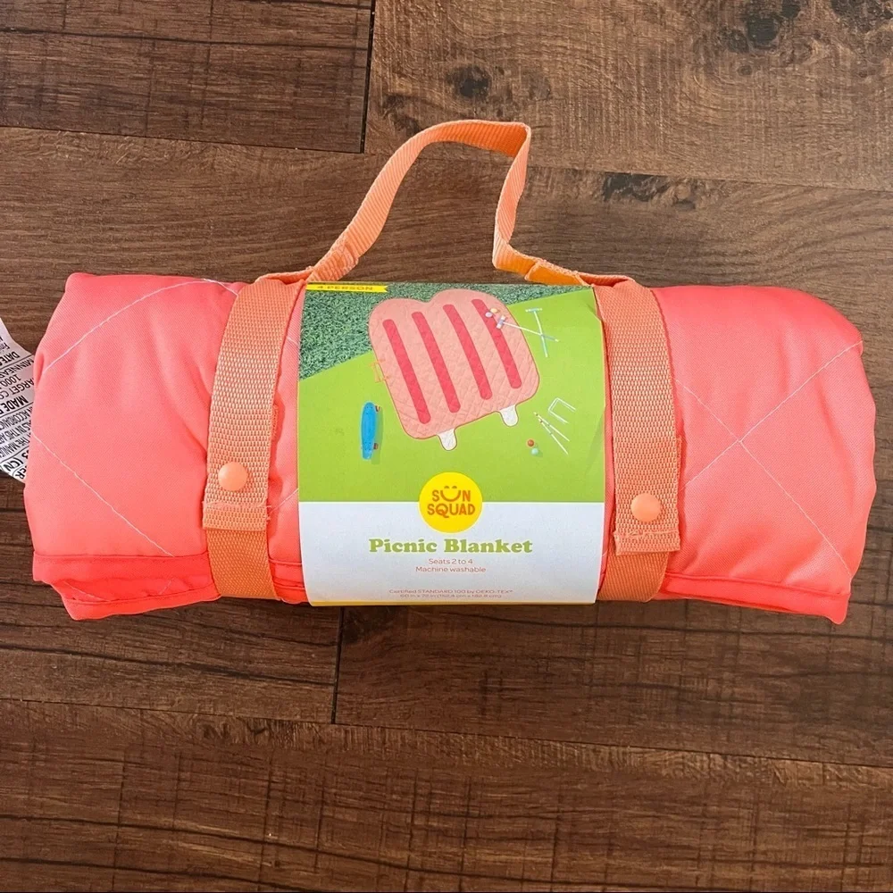 NWT Figural 2-4 person popsicle picnic blanket sun squad 72”x60” picnic